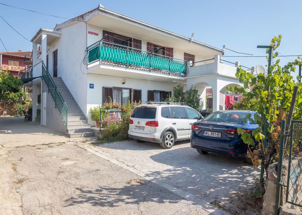 Apartment Vinka Trogir Exterior foto